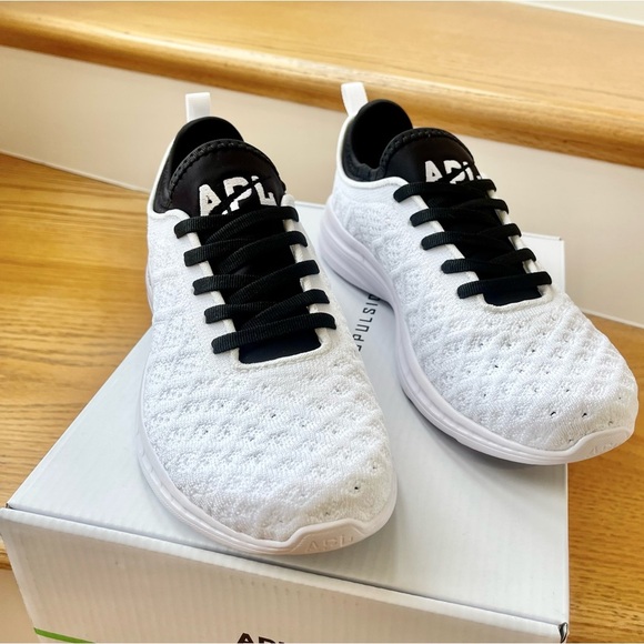 NWT APL Phantom Running Shoes Athletic Propulsion Labs Sneakers White / black - Picture 8 of 16